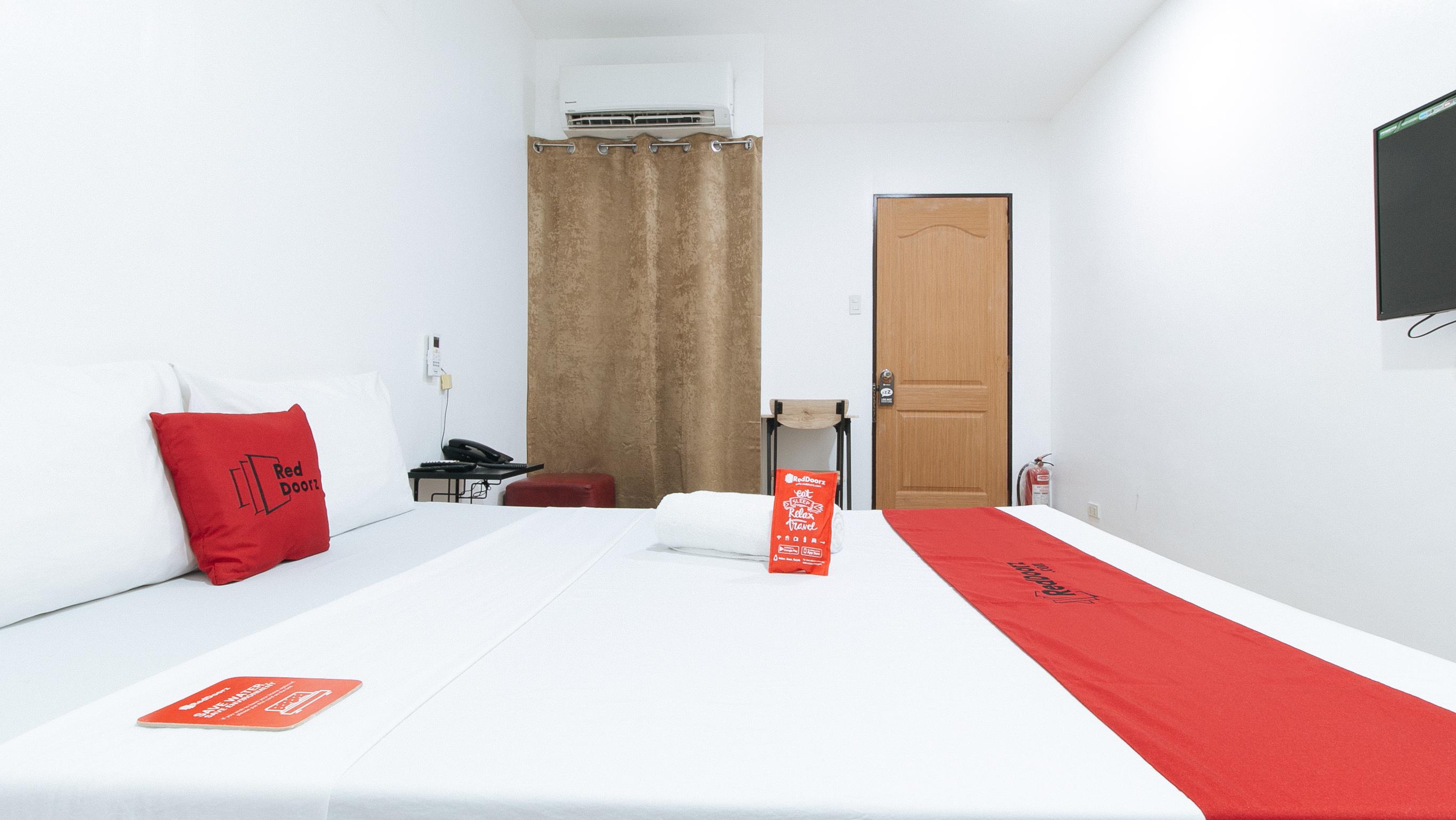 Reddoorz San Antonio Makati Hotel Манила Екстериор снимка